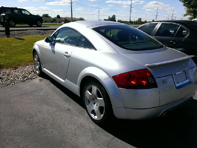 Audi TT 2002 photo 4