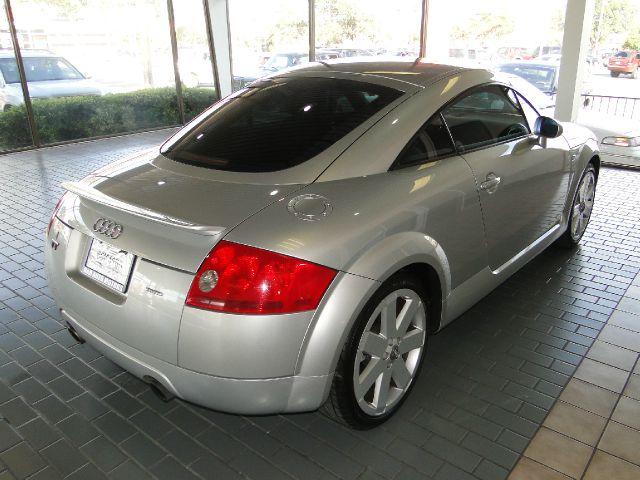 Audi TT 2003 photo 1