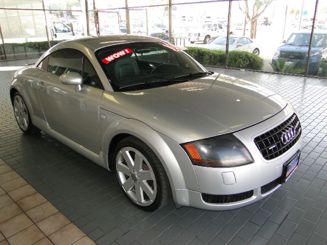 Audi TT 2003 photo 2