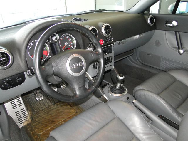 Audi TT 2003 photo 4