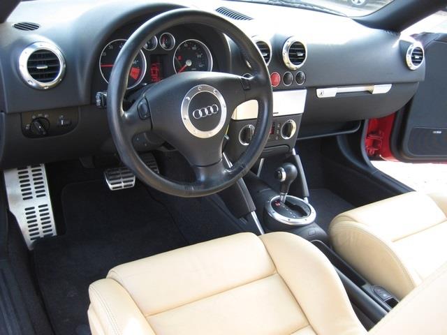 Audi TT 2003 photo 14