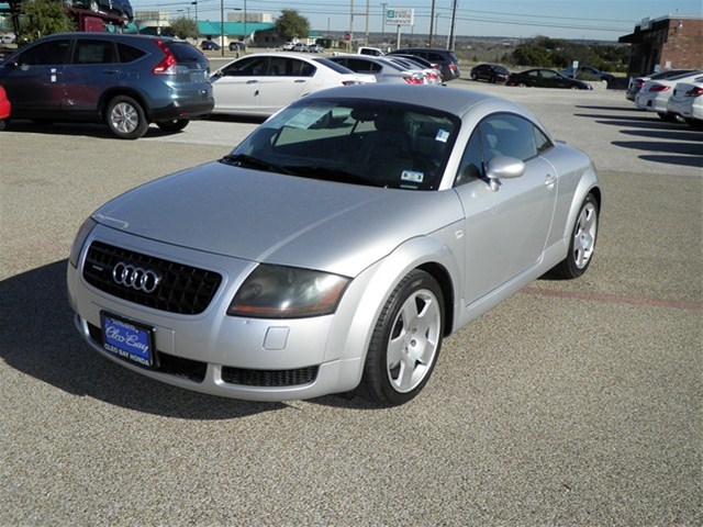 Audi TT 2003 photo 2