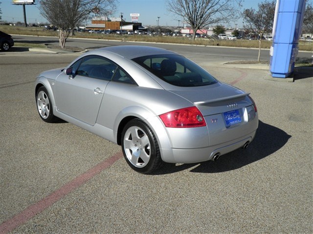 Audi TT 2003 photo 4