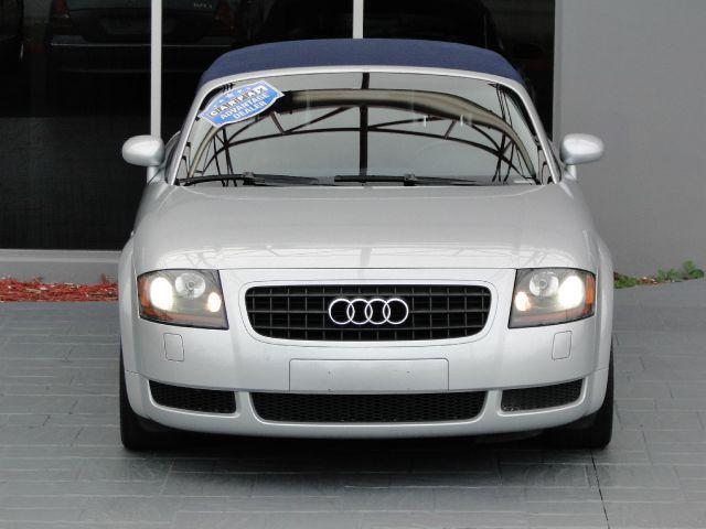 Audi TT 2004 photo 2