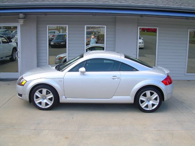 Audi TT 2004 photo 4