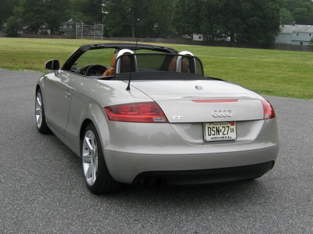 Audi TT 2008 photo 2