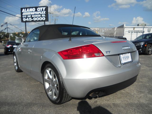 Audi TT 2008 photo 1