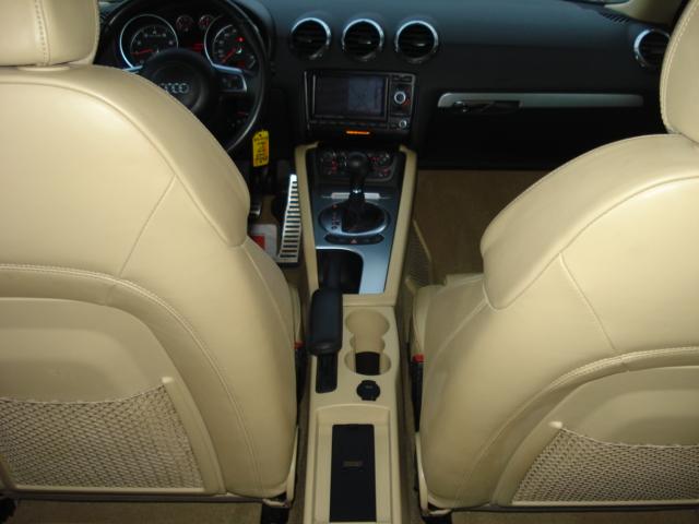 Audi TT 2008 photo 2