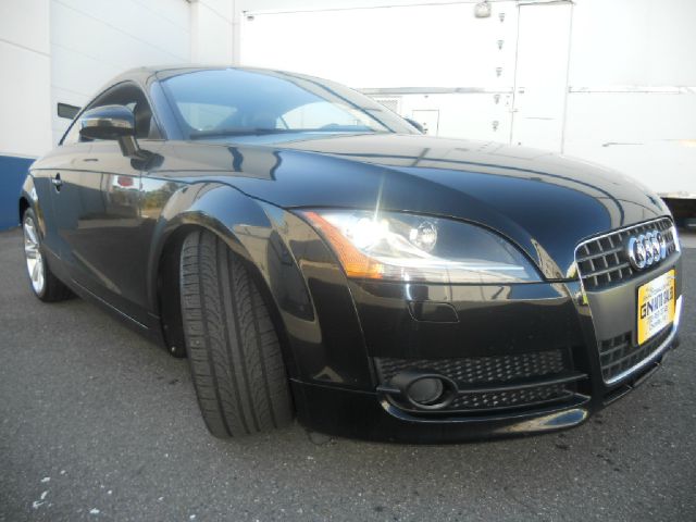 Audi TT 2dr Cpe E350 RWD Coupe