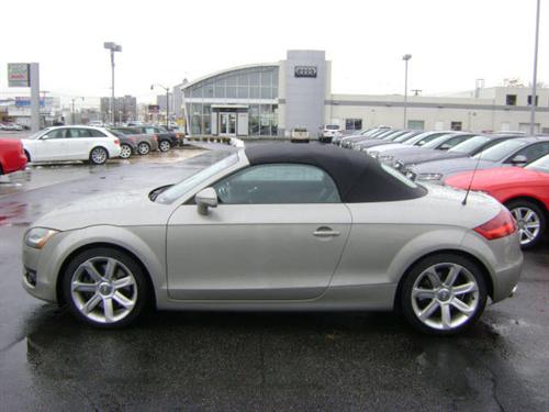 Audi TT 2008 photo 2