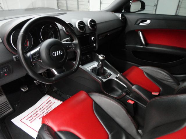 Audi TT 2008 photo 4