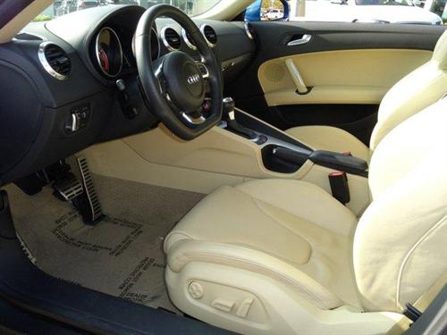 Audi TT 2009 photo 2
