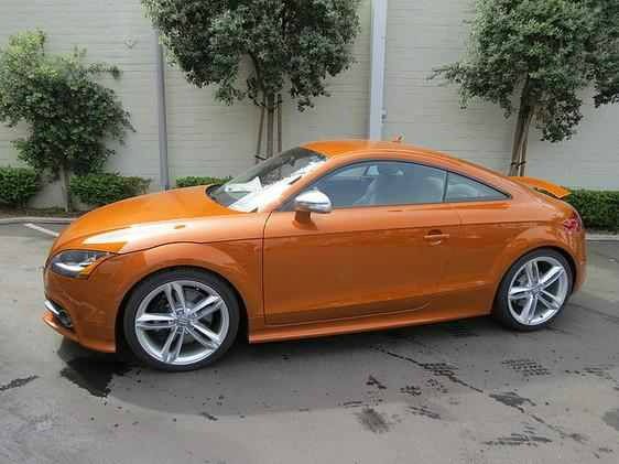 Audi TTS 2010 photo 1