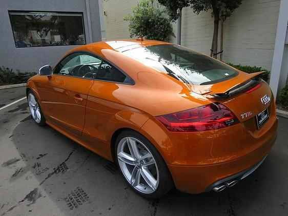 Audi TTS 2010 photo 4
