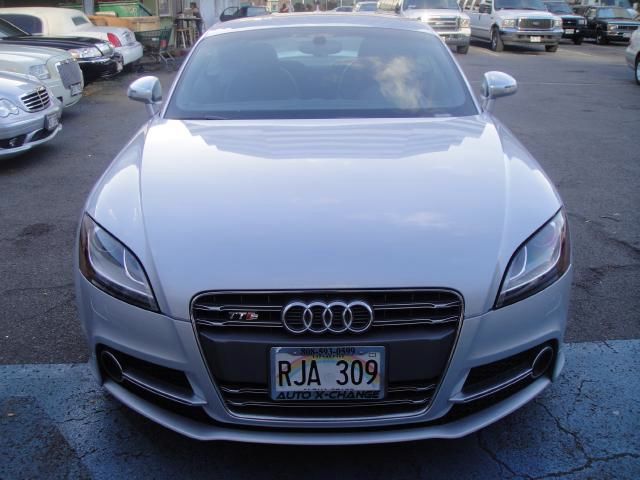 Audi TTS 2011 photo 1