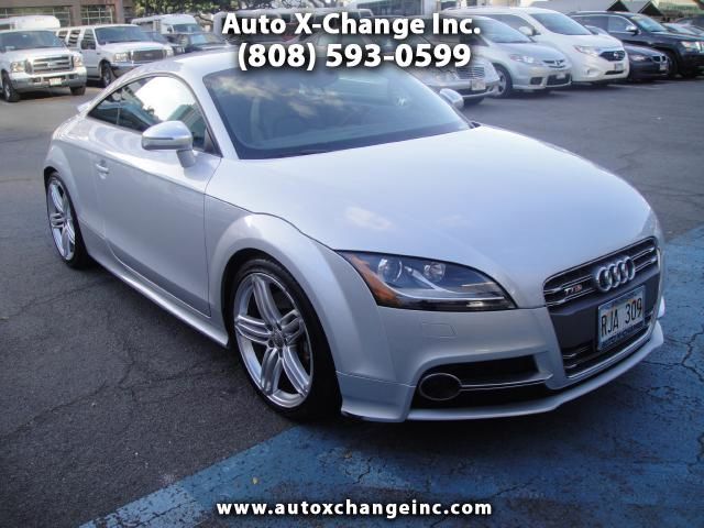 Audi TTS 2011 photo 2
