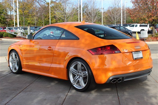Audi TTS 2011 photo 2
