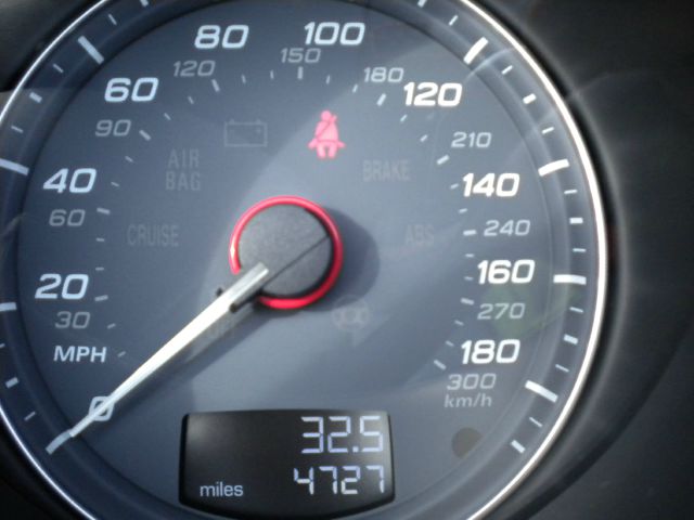 Audi TTS 2013 photo 9