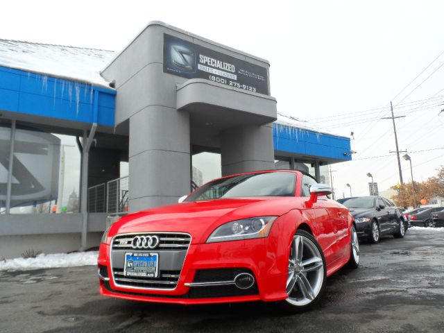 Audi TTS 2013 photo 1