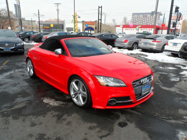 Audi TTS 2013 photo 3