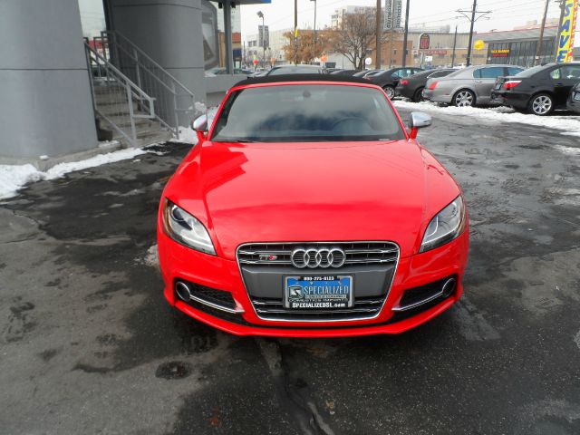 Audi TTS 2013 photo 4