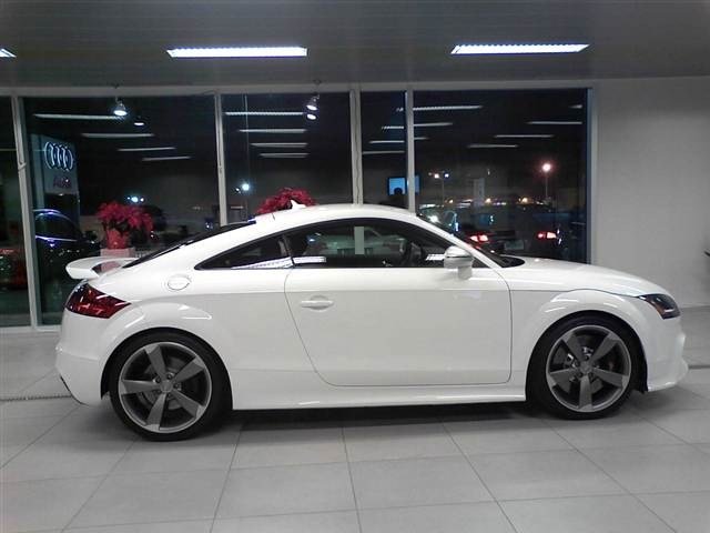 Audi TT RS 2012 photo 2