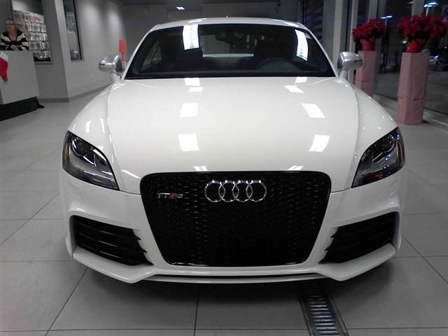 Audi TT RS 2012 photo 1
