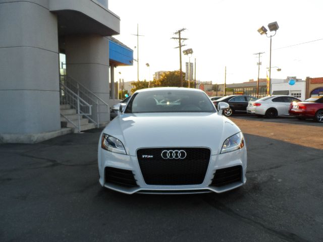 Audi TT RS 2012 photo 2