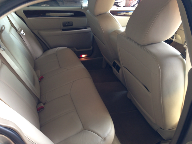 Audi Town Car 2011 photo 4