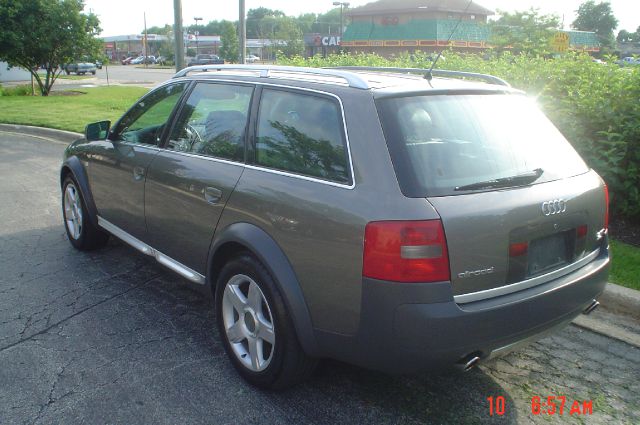 Audi allroad 2001 photo 2