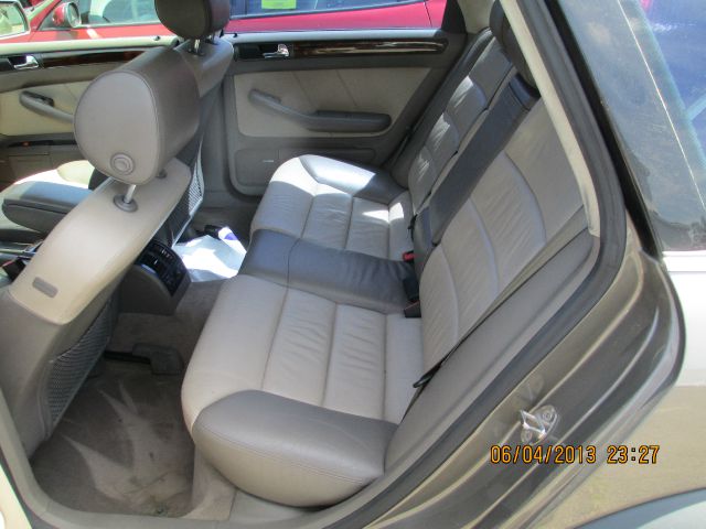 Audi allroad 2001 photo 2