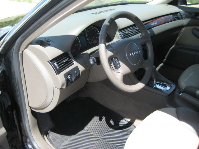 Audi allroad 2003 photo 2