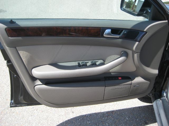 Audi allroad 2003 photo 3