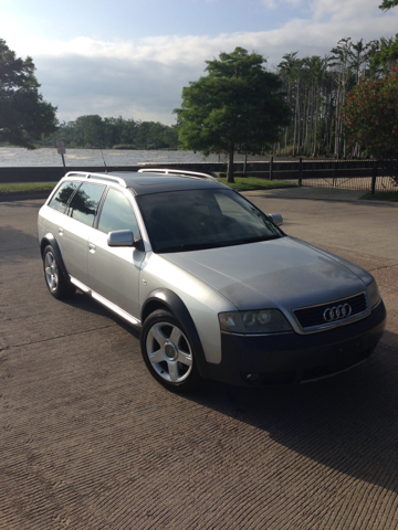 Audi allroad 2003 photo 2