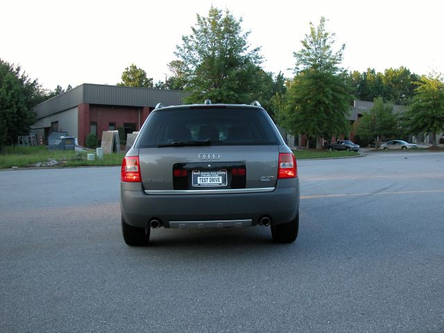 Audi allroad 2004 photo 1