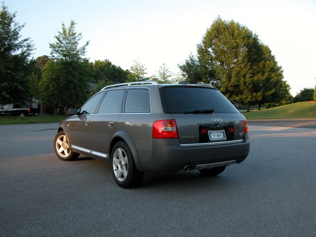 Audi allroad 2004 photo 4