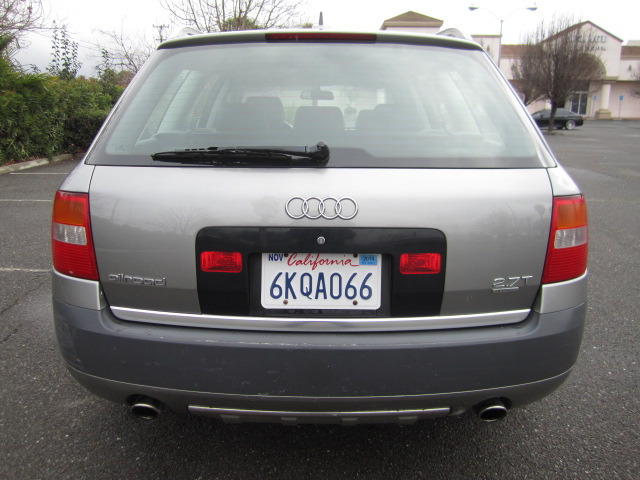 Audi allroad 2005 photo 2
