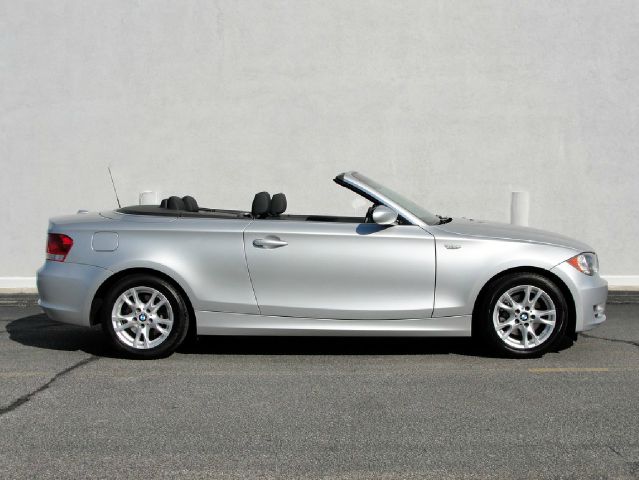 BMW 1 series 2008 photo 2