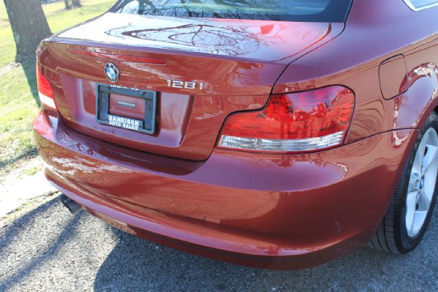 BMW 1 series 2008 photo 2