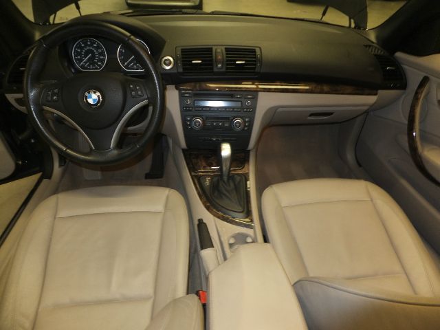 BMW 1 series 2008 photo 3