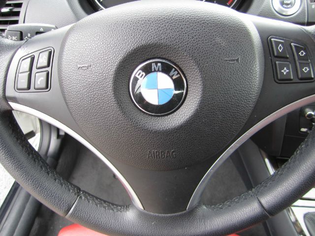 BMW 1 series 2008 photo 25