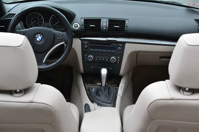 BMW 1 series 2008 photo 4