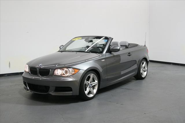 BMW 1 series 2010 photo 3