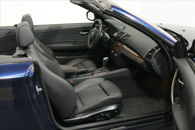 BMW 1 series 2010 photo 3