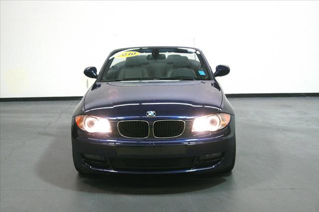 BMW 1 series 2010 photo 4