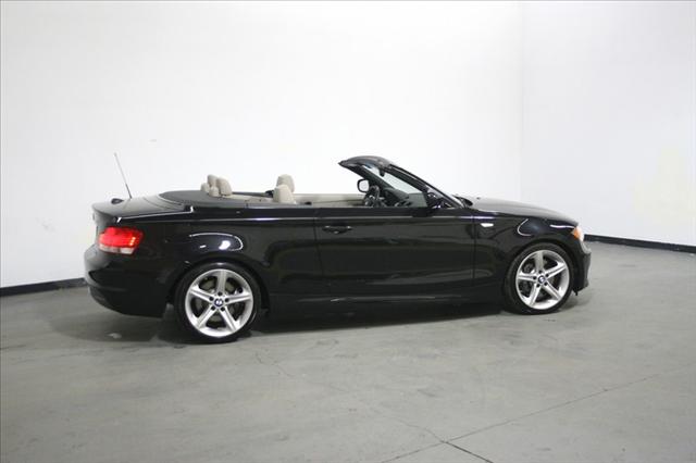 BMW 1 series 2010 photo 1