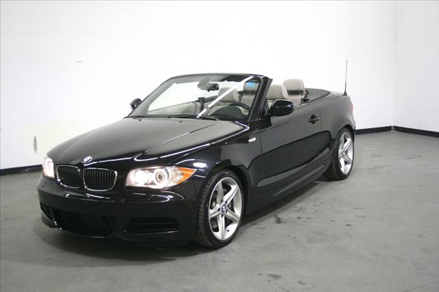 BMW 1 series 2010 photo 2