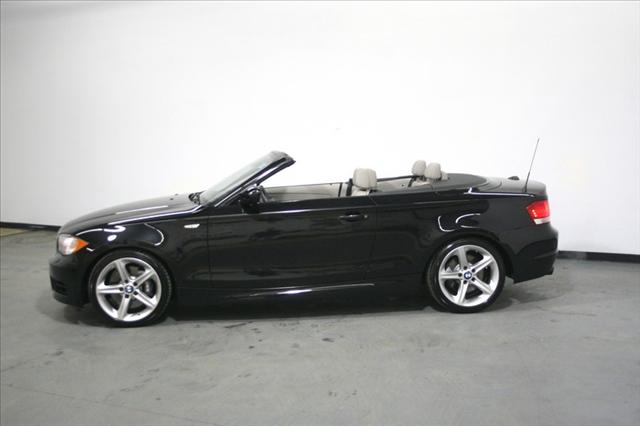 BMW 1 series 2010 photo 3