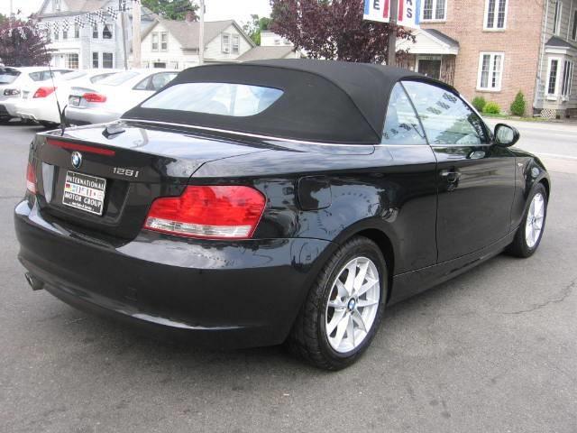 BMW 1 series 2010 photo 3