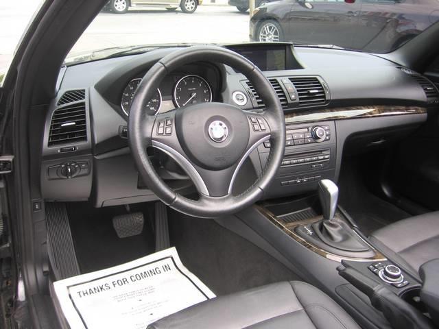 BMW 1 series 2010 photo 8
